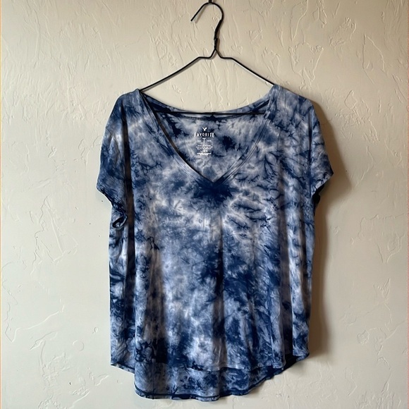 American Eagle Outfitters Tops - AEO | short sleeve v-neck tee